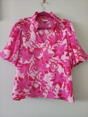 THML Pink Floral Puff-Sleeve V-Neck Blouse